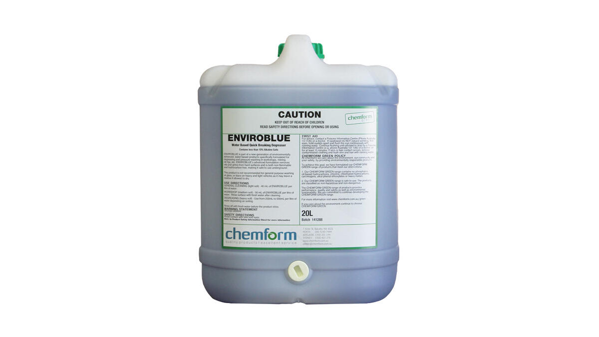 Water based quick breaking degreaser